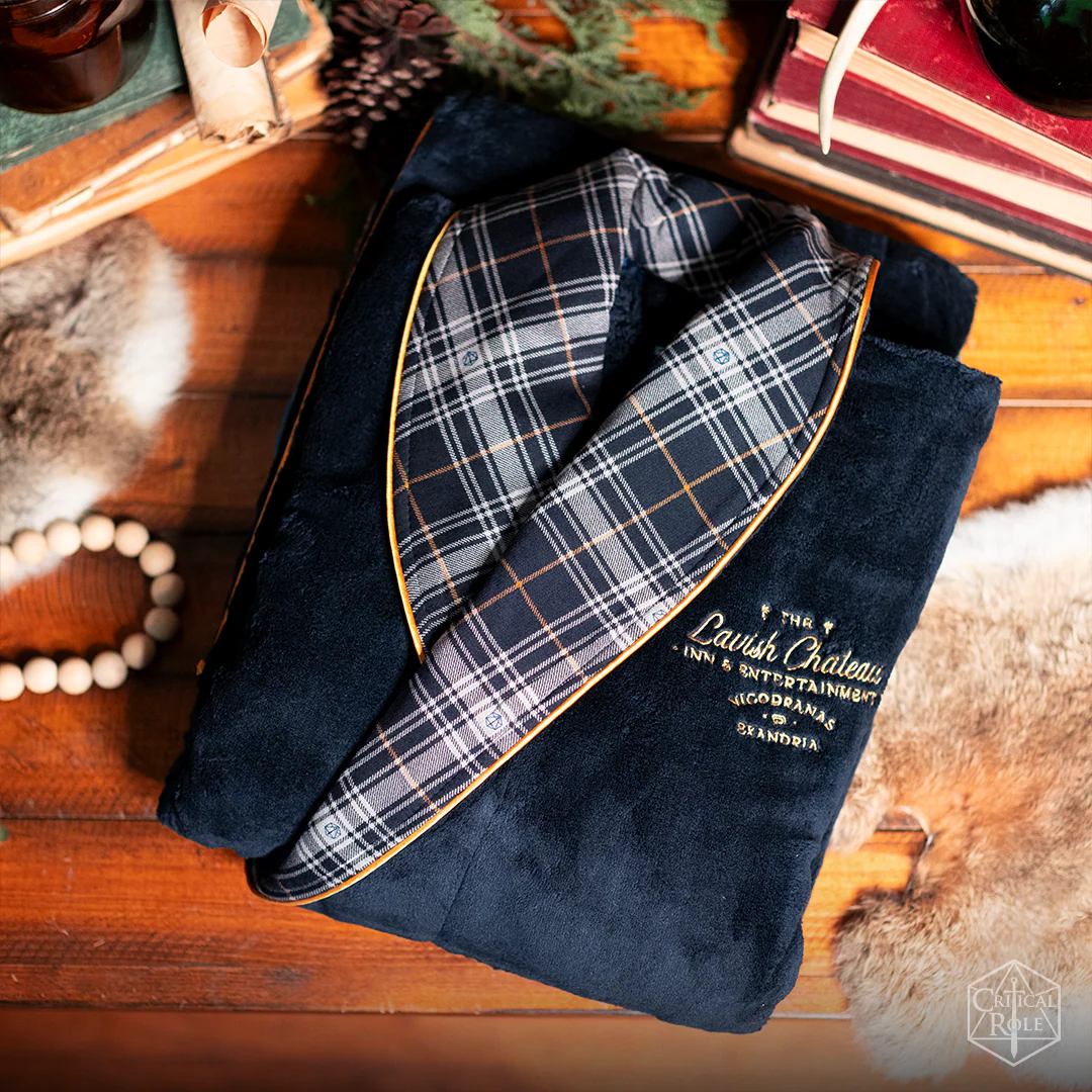 Lavish Chateau Bathrobe - Image 8